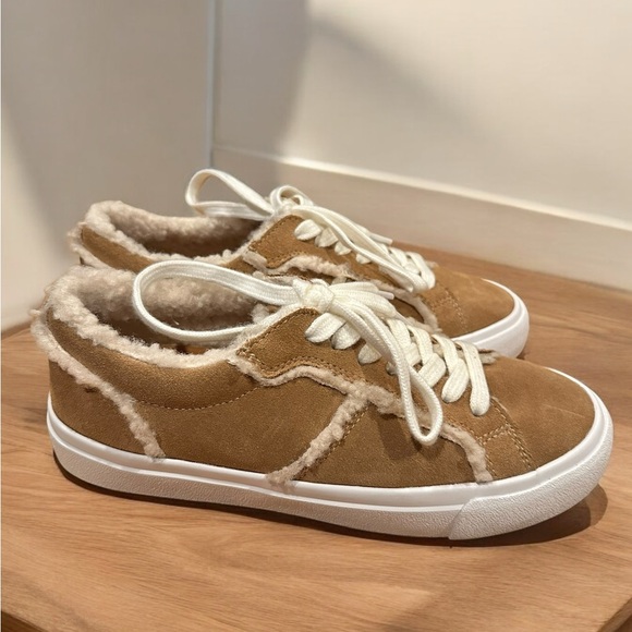 LUCKY BRAND- DYLLIS SNEAKER SAMPLE SIZE 5.5 - Picture 5 of 5